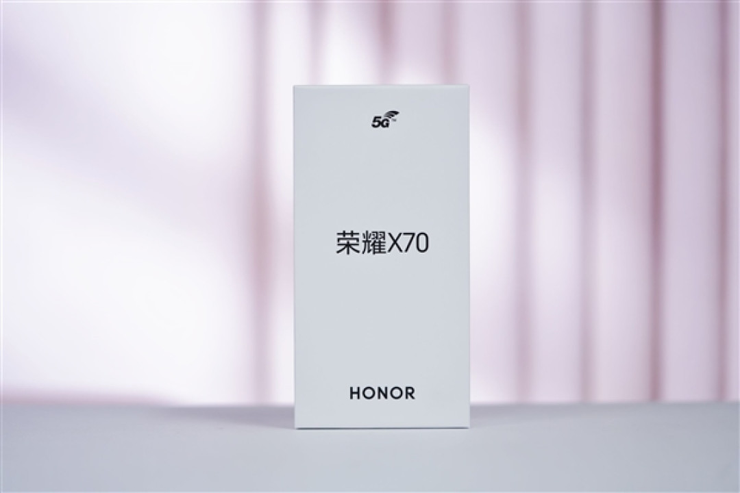 史上最大电池手机!荣耀X70图赏