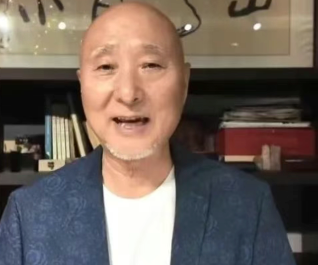71岁的陈佩斯，当众道歉