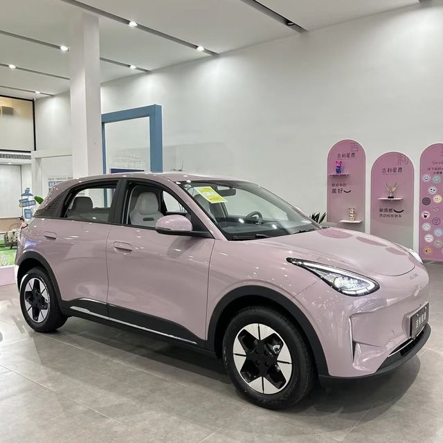 预算6.5万买纯电动轿车，续航300公里左右的，有哪些推荐车型？