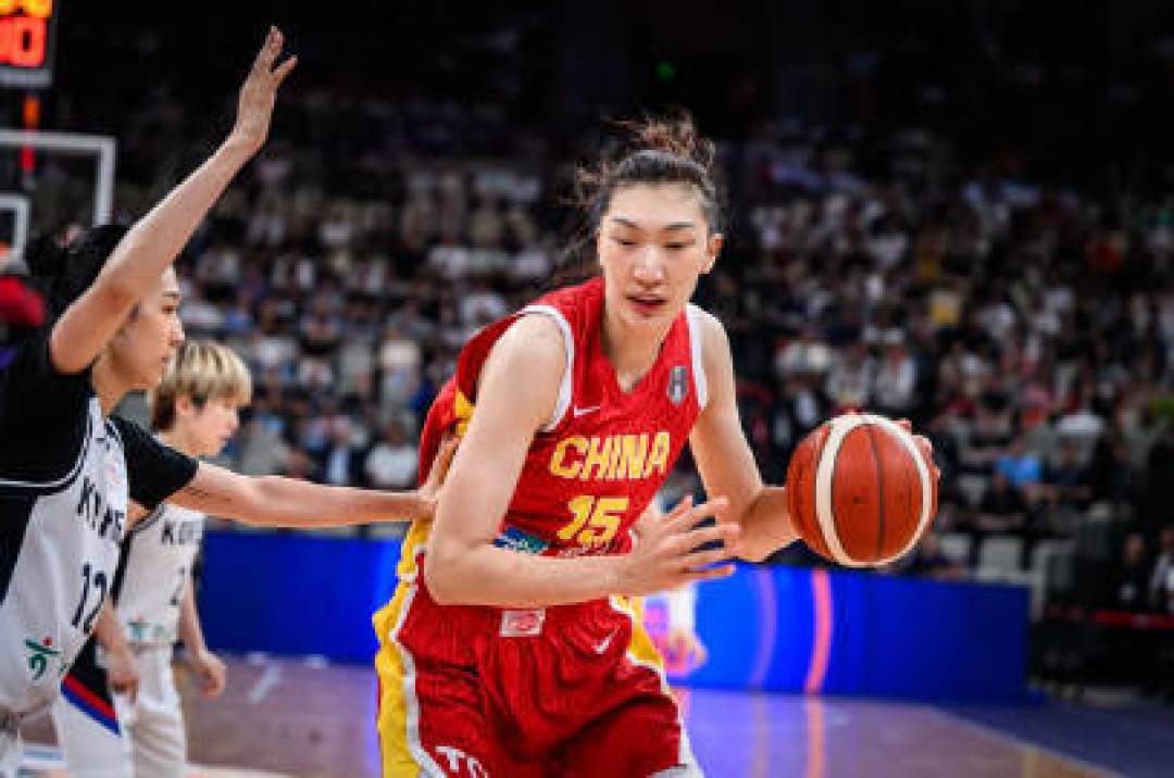 中国女篮22分大胜韩国！双塔合砍36分统治内线 王思雨9+8助攻建功
