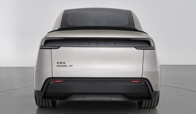 特斯拉Model Y L六座加长版秋季来袭：3040mm轴距专为中国市场定制