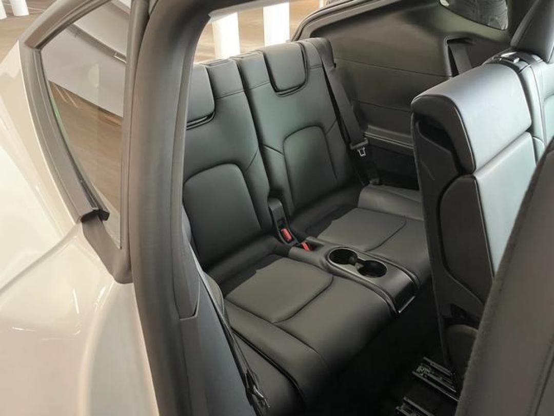 特斯拉Model Y L六座加长版秋季来袭:3040mm轴距专为中国市场定制