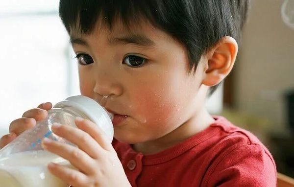 脑眼肠三效合一！荷兰Hero Baby白金奶粉百元智护之选