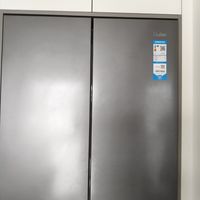 海尔小红花套系冰箱，472升十字T型空间的科学分区
