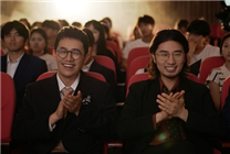 小米REDMI首部短剧！《时空合伙人》今天12点正式开播