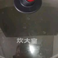 厨房里的新伙伴：炊大皇不粘锅