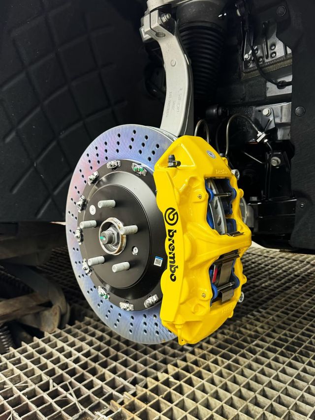Brembo GT6让刹车不再虚浮
