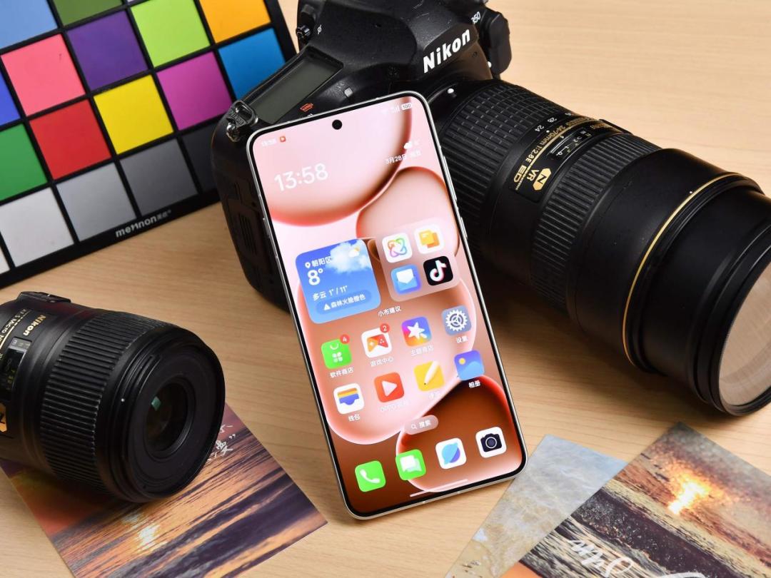 2025视觉健康推荐产品:OPPO Find X8 Ultra