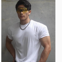 Light Weight男生收袖口短袖：夏季美式型男的健身魅力之选