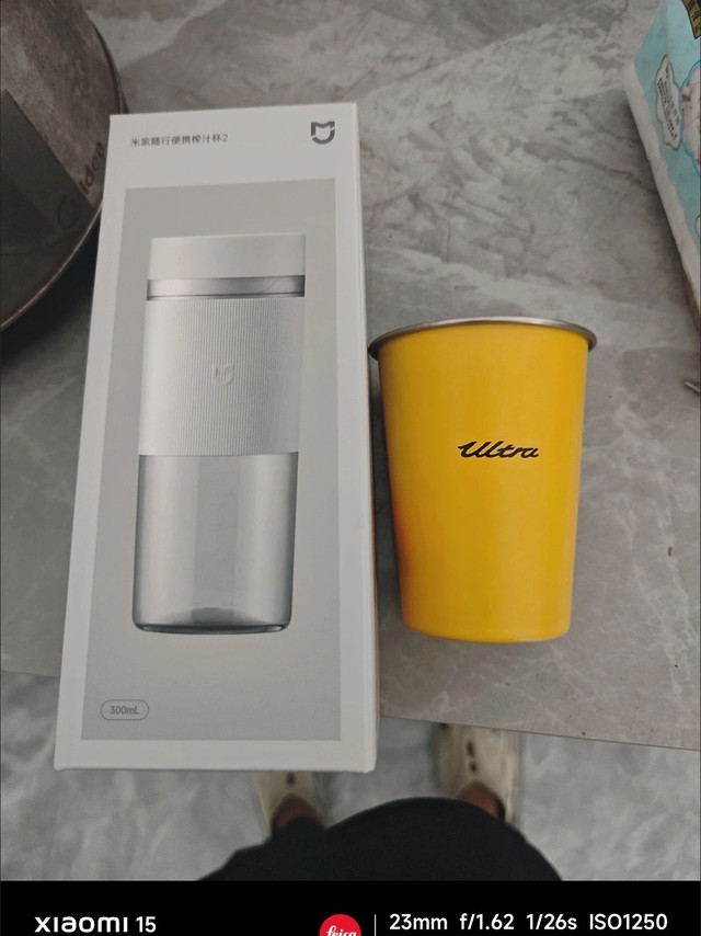小巧榨汁杯,健康生活新选择