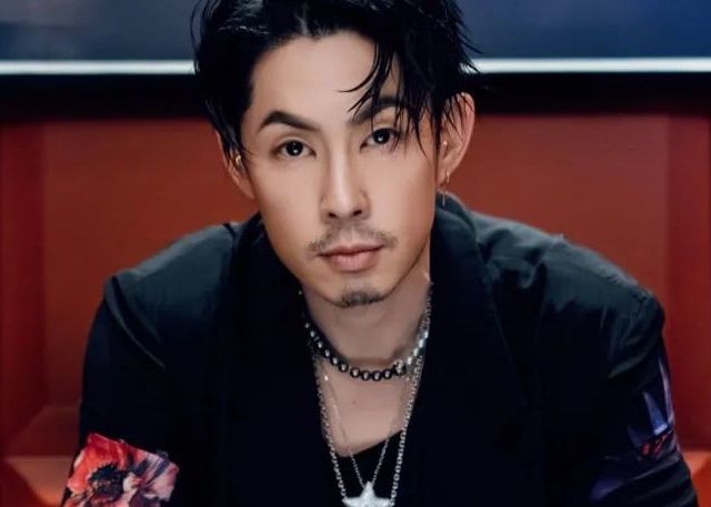 F4再合体，吴建豪最帅？这哥们的配饰搭配思路，普通人也可照搬？