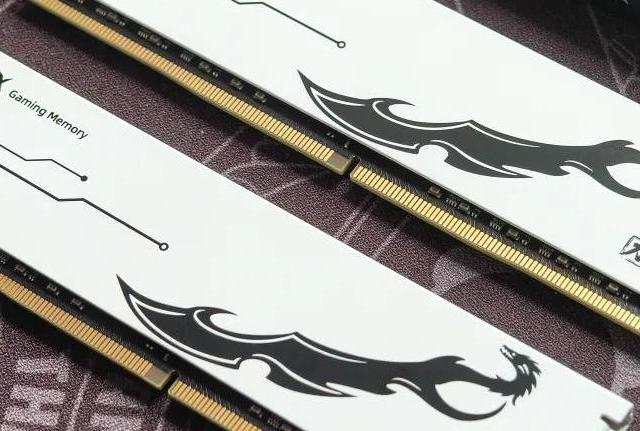 32GB R4套条349元，平民电竞超频王，酷芯客(KORX)重新定义性价比