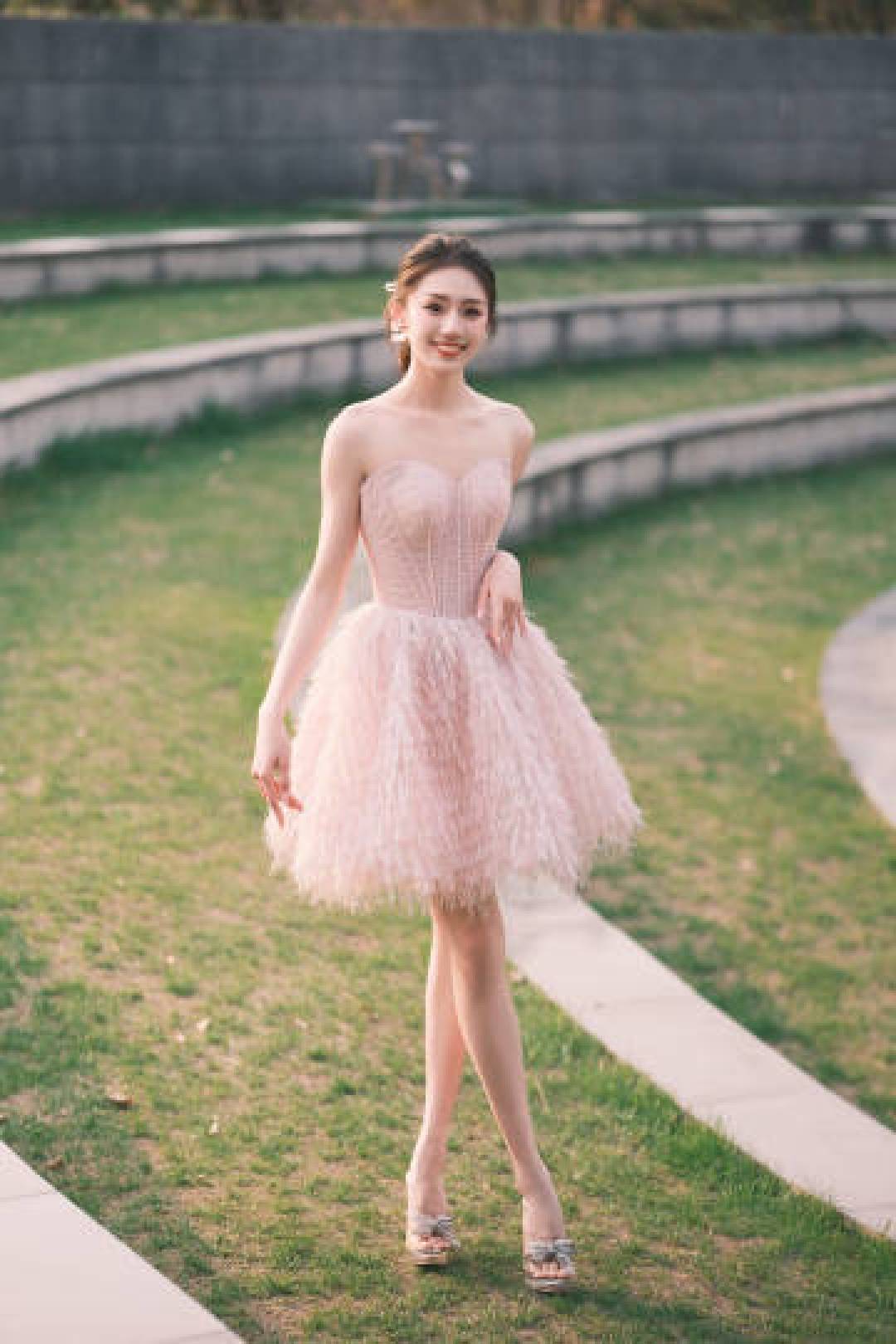 "2023生日公主裙图鉴:复古宫廷撞女团辣妹,高定细节美到窒息"