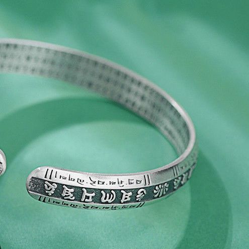 「静凡」银镯，岁月沉淀的美韵