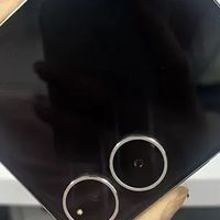 Xiaomi MIX Flip2：折叠新体验，惊喜超预期