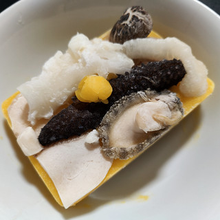 佛跳墙15元一盒？用料还挺足