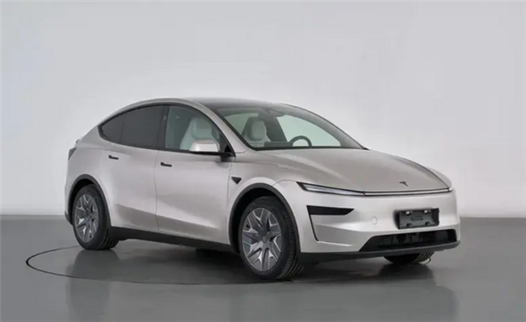 特斯拉Model Y L升级：六座布局优化及动力提升