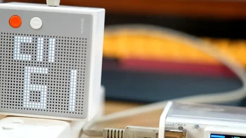 闪极点阵屏 140W 充电器：氮化镓与点阵屏的科技融合 