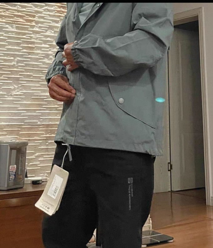 狼爪冲锋衣