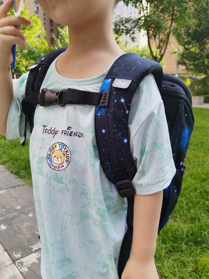学生书包