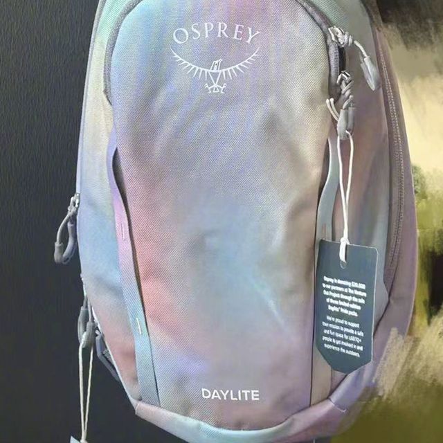 炫彩随身！Osprey Daylite Pride彩虹单肩包，开启你的个性之旅！