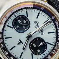 百年灵Top Time冰蓝盘：复古与精密的时间叙事