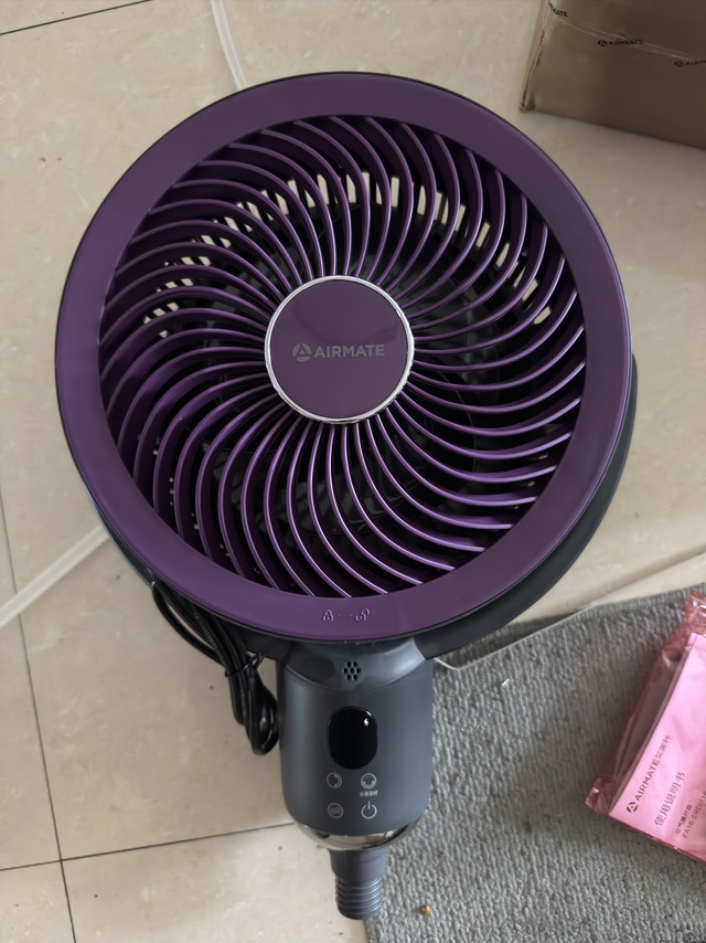 这么热的天,光有空调和风扇吊灯还不行,必须要个空气循环扇