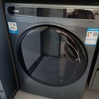 海尔滚筒洗衣机，超大容量设计，可嵌入式安装