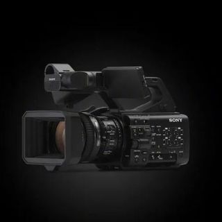 索尼推出手持摄录一体机 PXW-Z380，4K 3-CMOS传感器，干活机器加一
