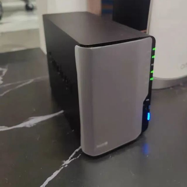 正版群晖双盘位，X86架构，支持4K解码，docker最低只要850