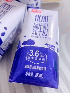 小容量的光明优加纯牛奶太适合女生了