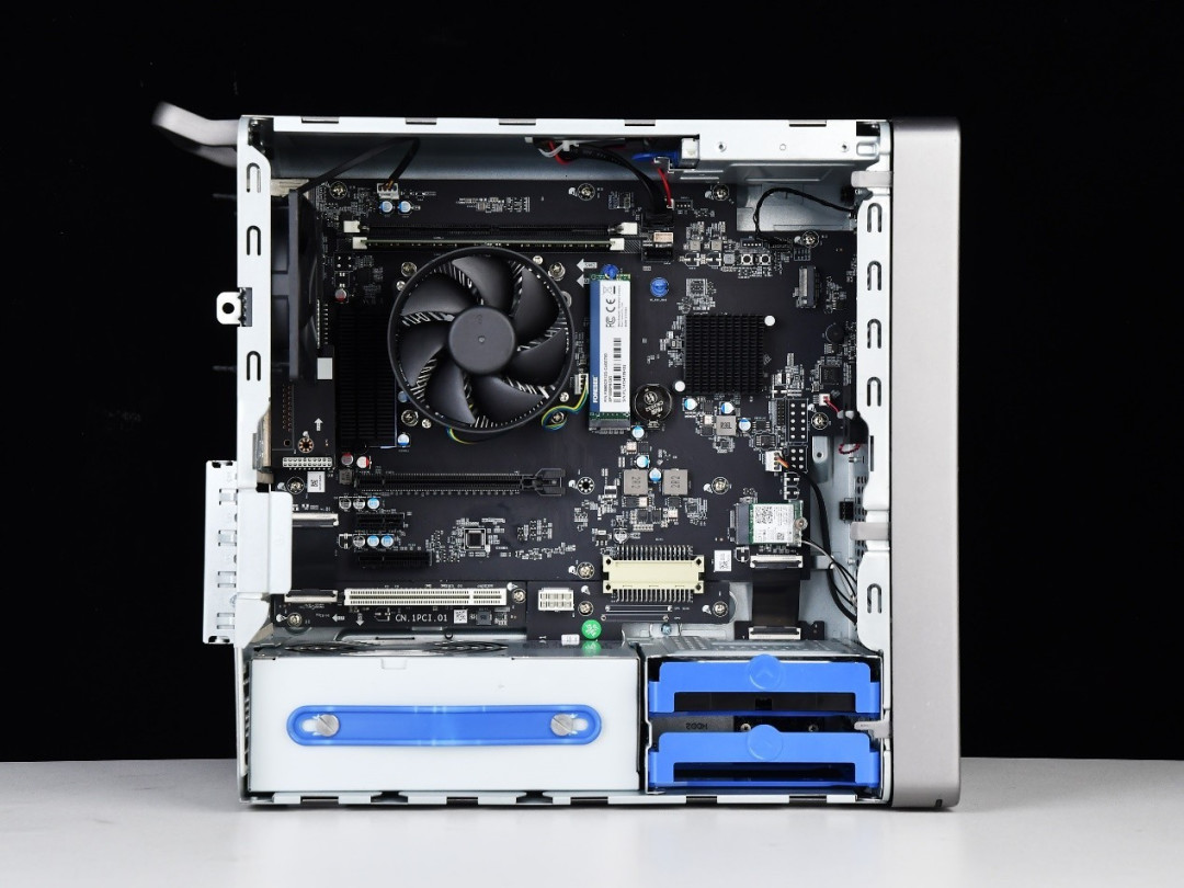 MAXHUB AI+电脑评测:AI PC时代少有的软硬件创新