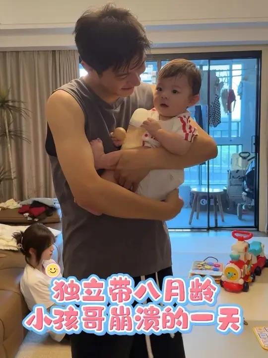 你们要看的“小万江宝宝”的一天超长纯享版🤯，儿子是舒服了，他爹是累惨了#宝爸带娃 #人类幼崽 #宝宝成长vlog #osann欧颂安全座椅