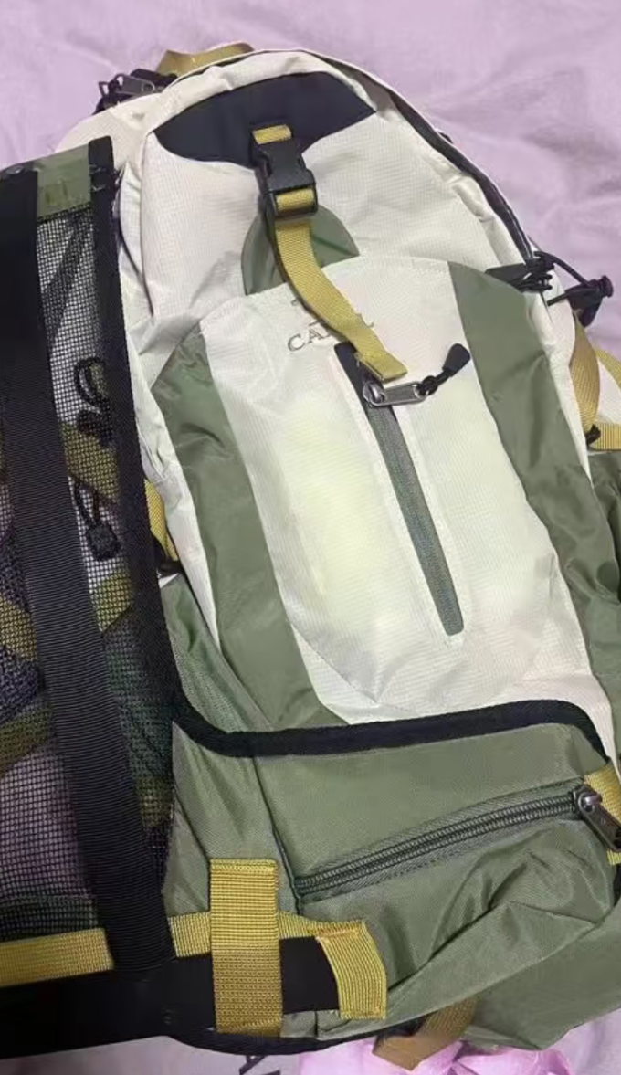骆驼旅行背包