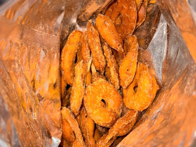 素品无记饼干