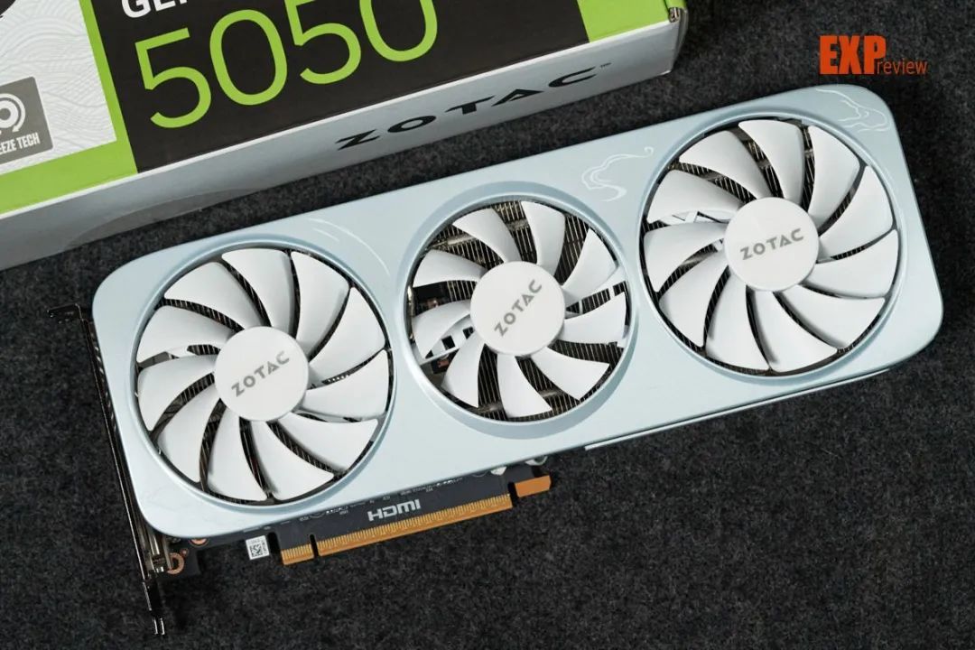 索泰RTX 5050 8GB 月白 OC显卡评测:国潮新风吹进入门级市场