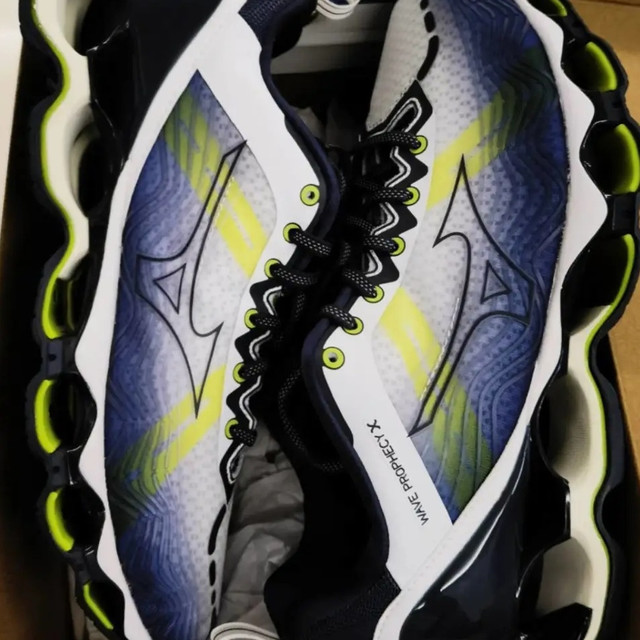 美津浓（Mizuno）跑鞋选这两双就行了！