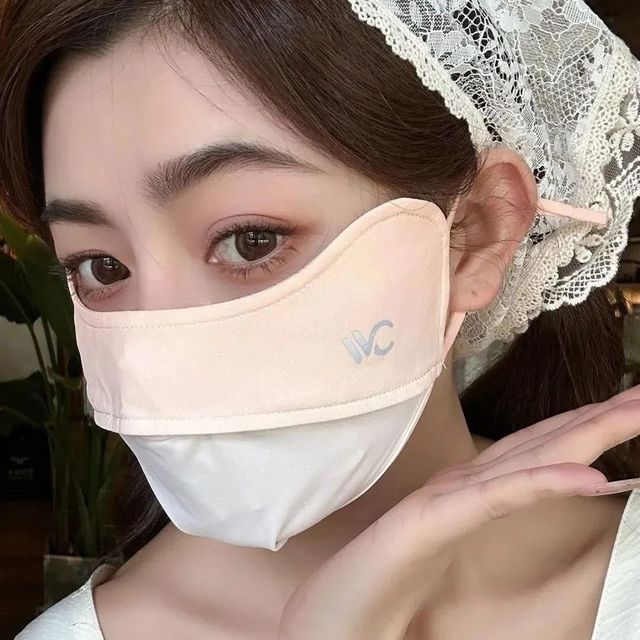 VVC零感胭脂护眼角防晒口罩