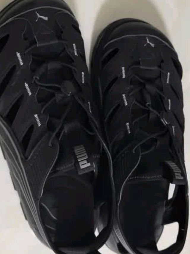 彪马洞洞鞋：时尚与舒适的结合