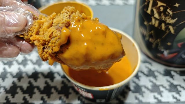 感谢淘宝闪购，让我一次尝到了肯德基双酱炸鸡大亨桶
