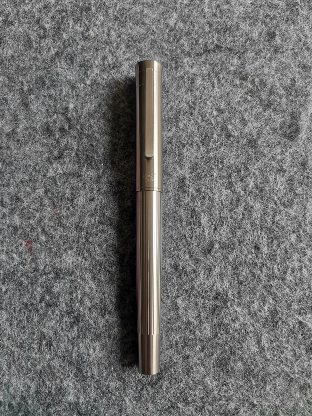 弘典T1钢笔测评：国产钛合金的硬朗风骨