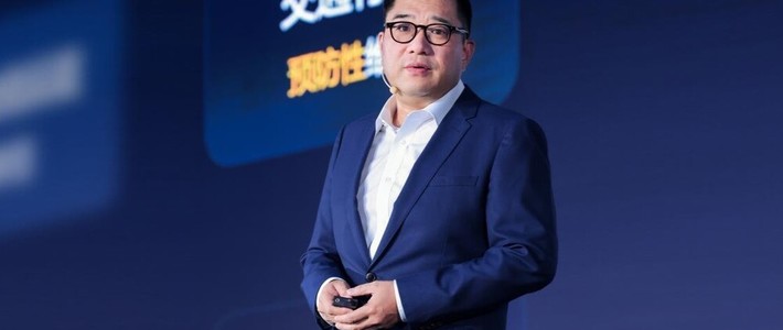 华为中国政企用户峰会2025成功举办丨倾听·践行 共创AI新时代