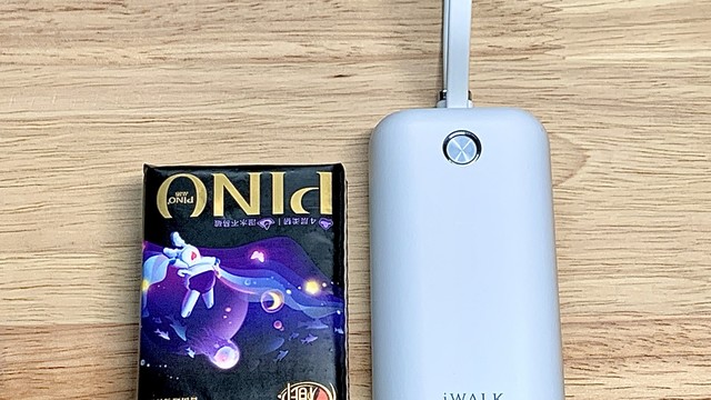 iWALK小冰棍迷你充电宝：兼容性强又安全，充电好帮手！