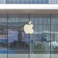 被苹果抛弃的 iPhone XS，凭什么又火了？