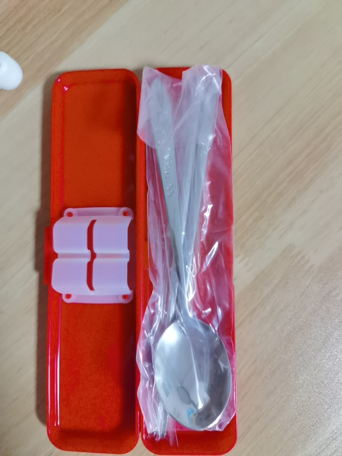 儿童餐具