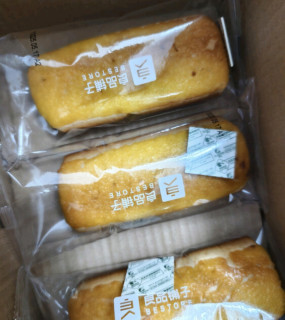 面包也要囤货，尝尝这款良品铺子全麦红豆沙面包