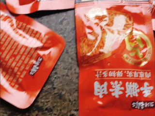 盐津铺子手撕素牛排：我的办公室“续命零食”，解馋无负担