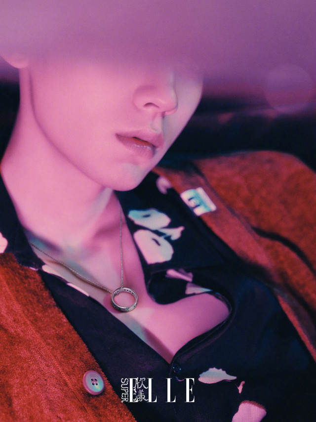 2025年七夕@APM_MONACO 再次携手亚太区品牌形象大使@周翊然Tz ，演绎#追寻心翊解码# 三步曲 ，带来全新MORSE CODE系列摩斯密码珠宝，登上SuperELLE7月刊封面。#周翊然