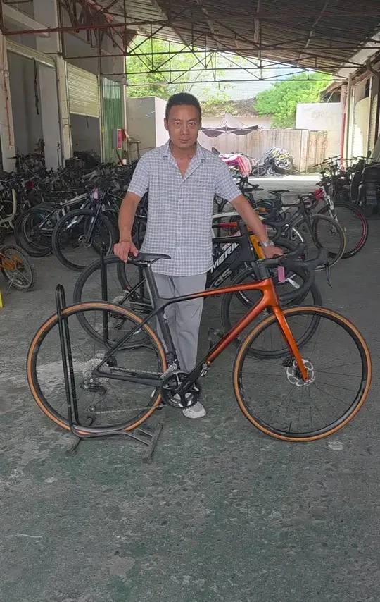 九代捷安特TCR Adv Pro 0 D-Ui2 改十代 全内走线款  9500元 禧玛诺7170电变    喜德盛rs7蓝图电变 九九新 6500元  美利达瑞克多五千8500元#骑行 #自行车 #