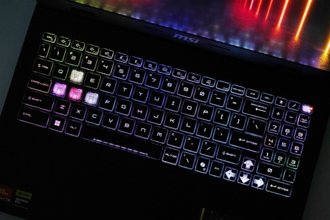 微星神影16锐龙版评测:锐龙7945 HX配合RTX 5070游戏生产力兼顾 体验同价无敌